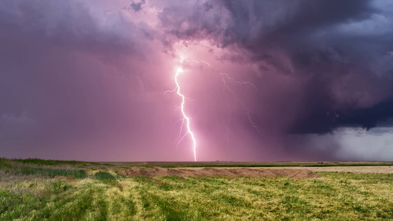 Bitcoin Lightning Network: What It Is & How Does It Work 