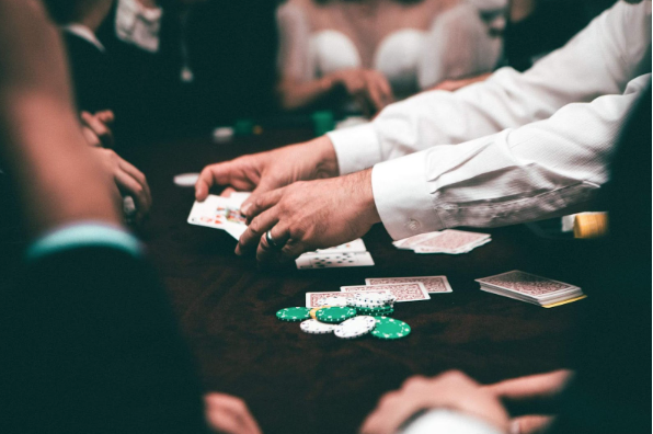 Poker and Cryptocurrency: The Similarties and Relationship Between The Two