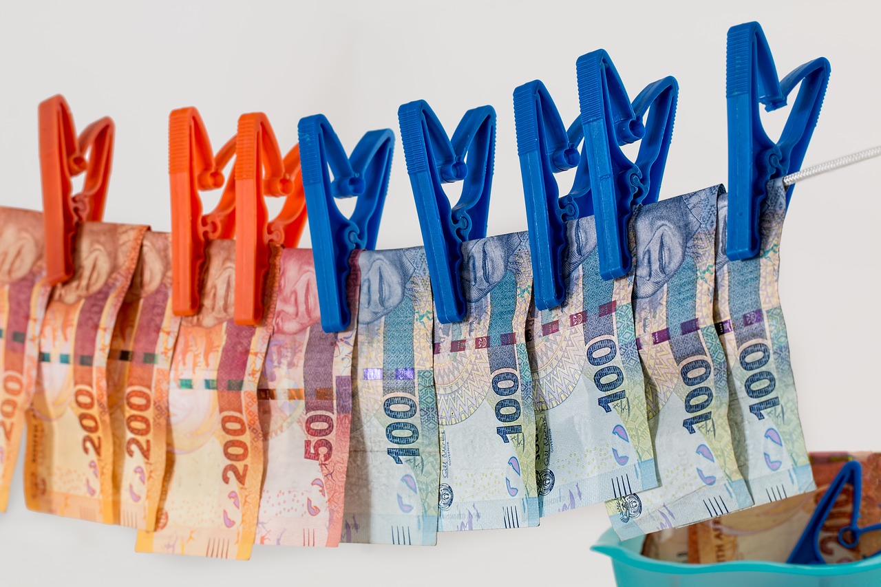 The Future of Money: The End of Cash and the Rise of Digital Currencies